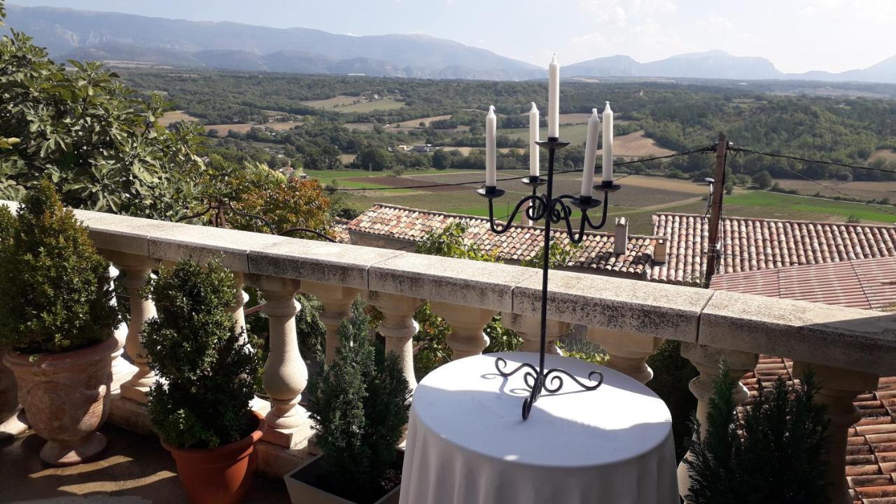 Six Chandelles M'Etaient Comptees Puimoisson Bagian luar foto